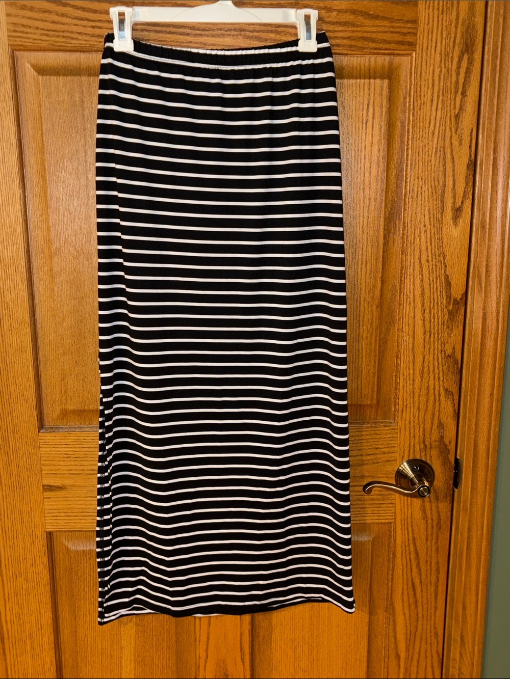 NWT DR DRESSIN sz “large” long skirt side slit long flowy summer fit sexy